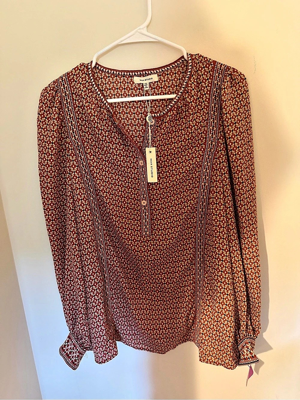 Max studio Geometric Blouse in Red & White Size XS NWT